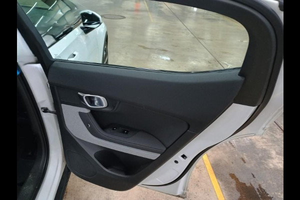 Polestar 2 Long Range Single Motor 78 kWh Panoramadak, Pluspakket, LMV 20'' 4-V Spoke Black Diamond wordt verwacht