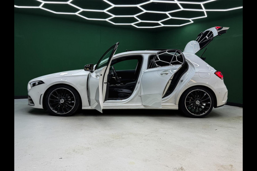 Mercedes-Benz A-Klasse 200 AMG | Camera | Carplay | Pano | Sfeer