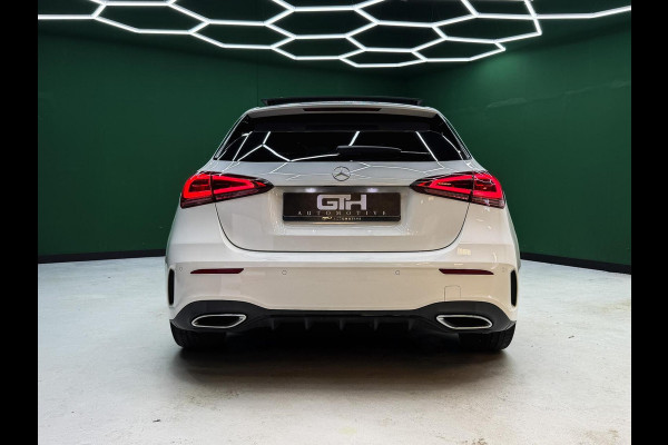 Mercedes-Benz A-Klasse 200 AMG | Camera | Carplay | Pano | Sfeer