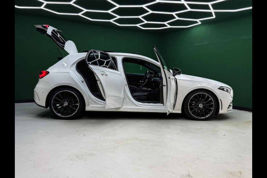 Mercedes-Benz A-Klasse 200 AMG | Camera | Carplay | Pano | Sfeer