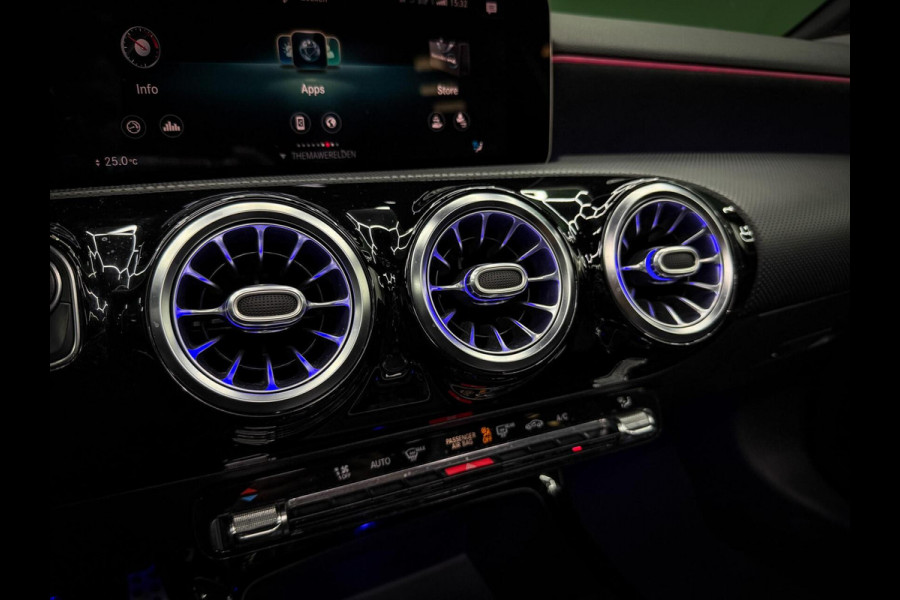 Mercedes-Benz A-Klasse 200 AMG | Camera | Carplay | Pano | Sfeer