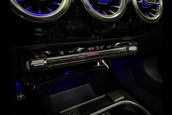 Mercedes-Benz A-Klasse 200 AMG | Camera | Carplay | Pano | Sfeer