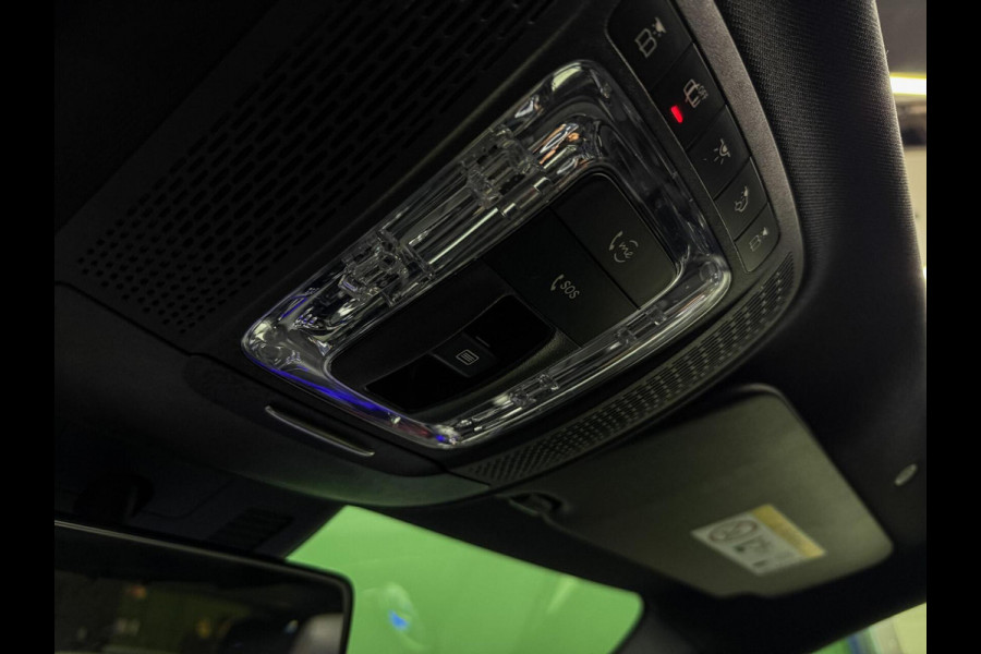 Mercedes-Benz A-Klasse 200 AMG | Camera | Carplay | Pano | Sfeer