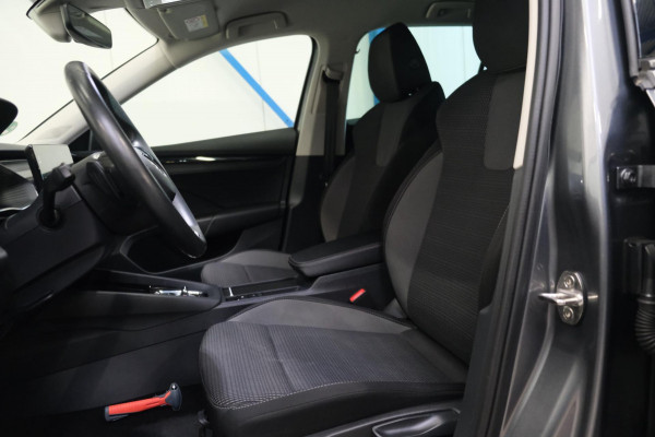 Škoda Octavia Combi 1.0 e-TSI Ambition Automaat - N.A.P. Airco, Cruise, PDC, Navi, Virtual display, Trekhaak.