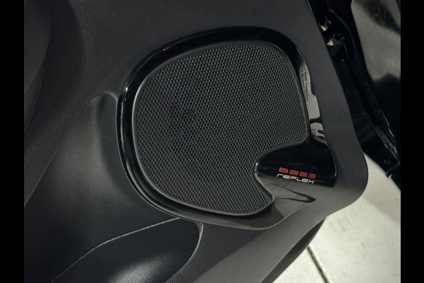 Renault Clio Estate 0.9 TCe Limited NAP Garantie Trekhaak Cruise Navi PDC Led Rijklaar