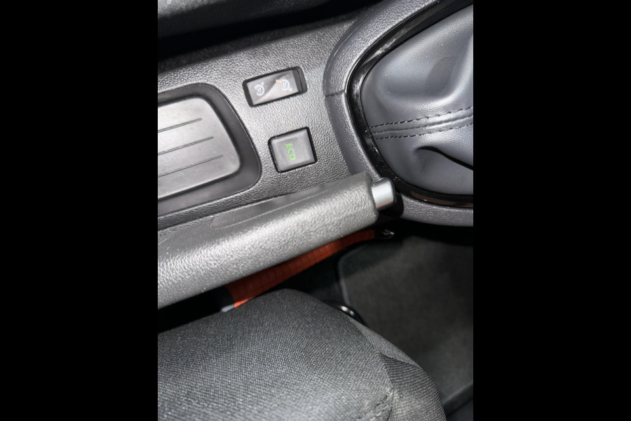 Renault Clio Estate 0.9 TCe Limited NAP Garantie Trekhaak Cruise Navi PDC Led Rijklaar