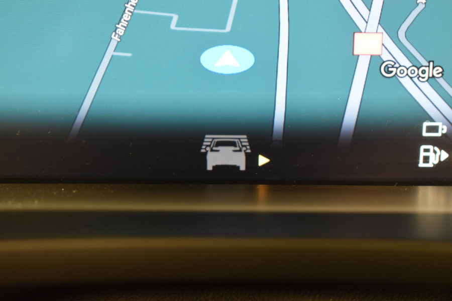 Volvo XC60 T6 350PK Automaat Plug-in Hybrid AWD Plus Dark / Navigatie / Adaptieve Cruisecontrol / Head Up-Display / Panorama dak / Leder / Elektrische stoelen / 360 Camera / Trekhaak /