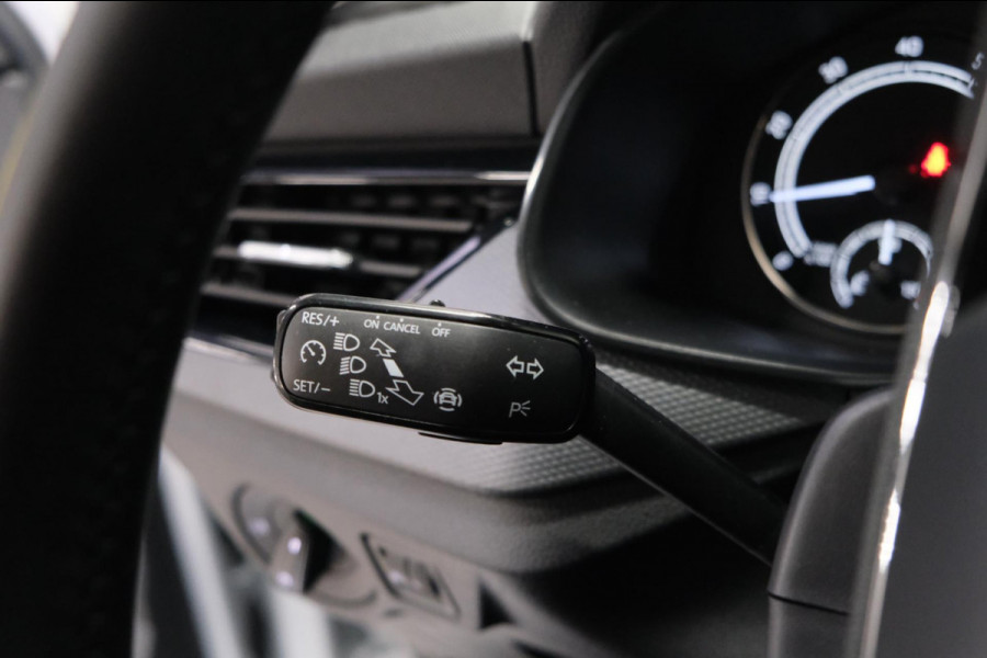 Škoda Kamiq 1.0 TSI Ambition - N.A.P. Airco, Cruise, Carplay.