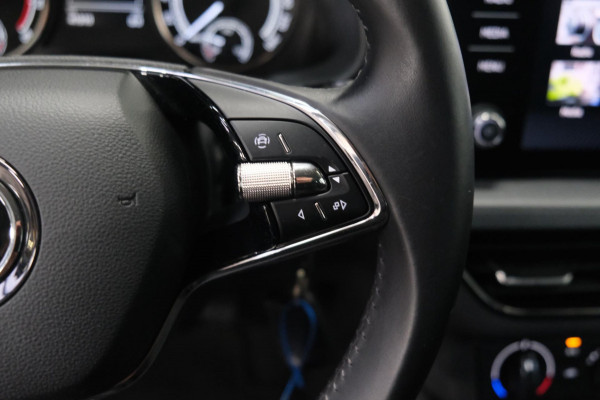Škoda Kamiq 1.0 TSI Ambition - N.A.P. Airco, Cruise, Carplay.