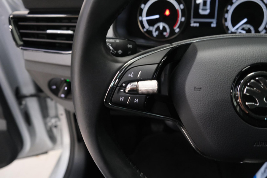 Škoda Kamiq 1.0 TSI Ambition - N.A.P. Airco, Cruise, Carplay.