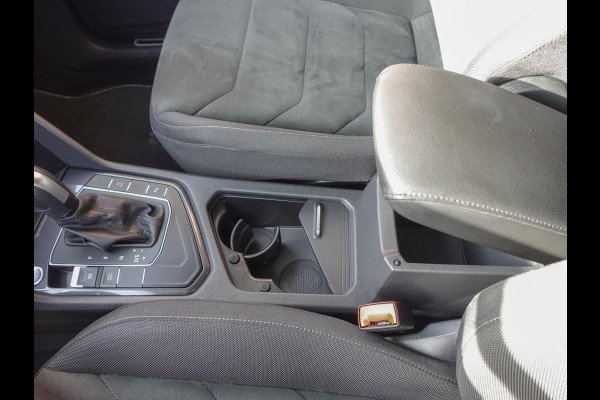 Volkswagen Tiguan Allspace 1.5 TSI DSG R-Line 7p. | Navigatie | Climate Control | Lichtmetalen velgen | DAB | Led | Stoelverwarming