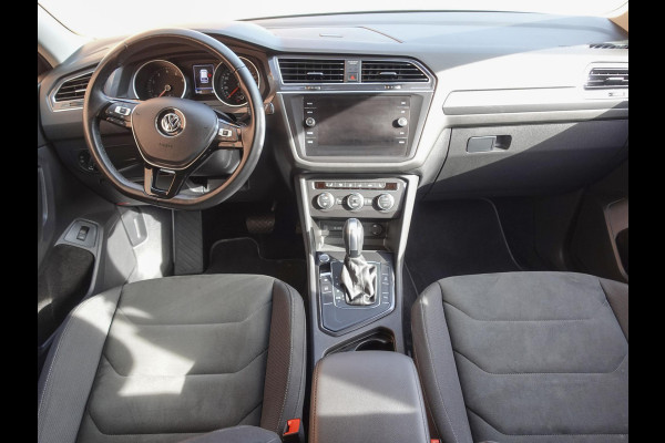 Volkswagen Tiguan Allspace 1.5 TSI DSG R-Line 7p. | Navigatie | Climate Control | Lichtmetalen velgen | DAB | Led | Stoelverwarming