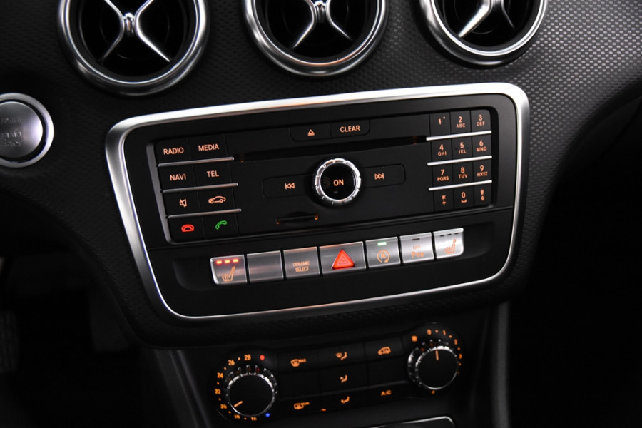 Mercedes-Benz A-Klasse 180 AMG-Line Ambiente *Navi*Stoelverwarming*