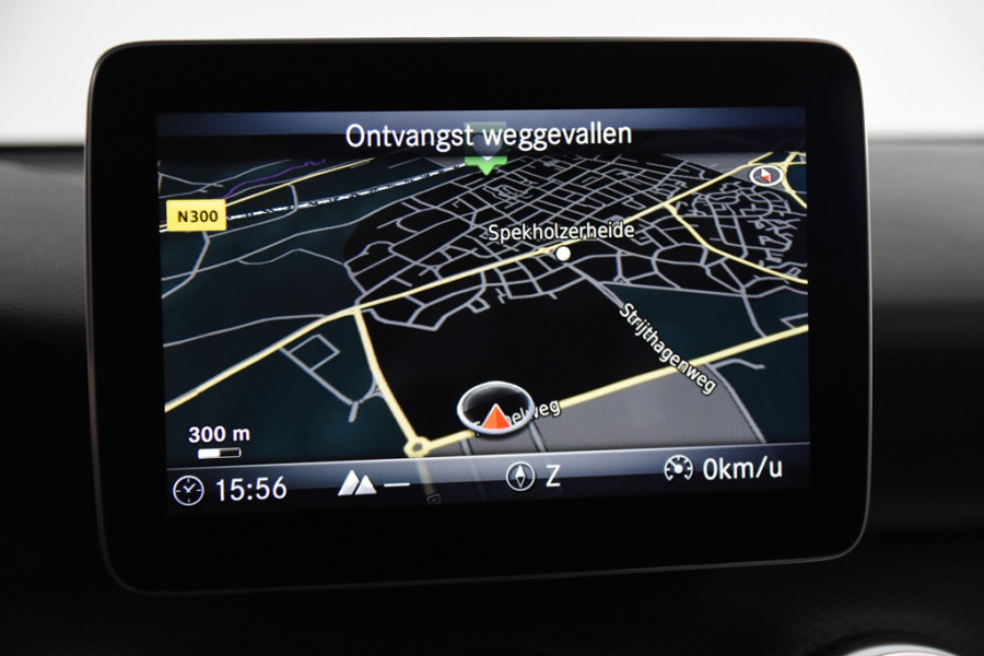 Mercedes-Benz A-Klasse 180 AMG-Line Ambiente *Navi*Stoelverwarming*