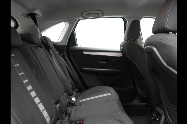 BMW 2 Serie Active Tourer 218i Executive 141pk Automaat | Trekhaak Afn. | LED Koplampen | Navigatie | DAB | Cruise Control |