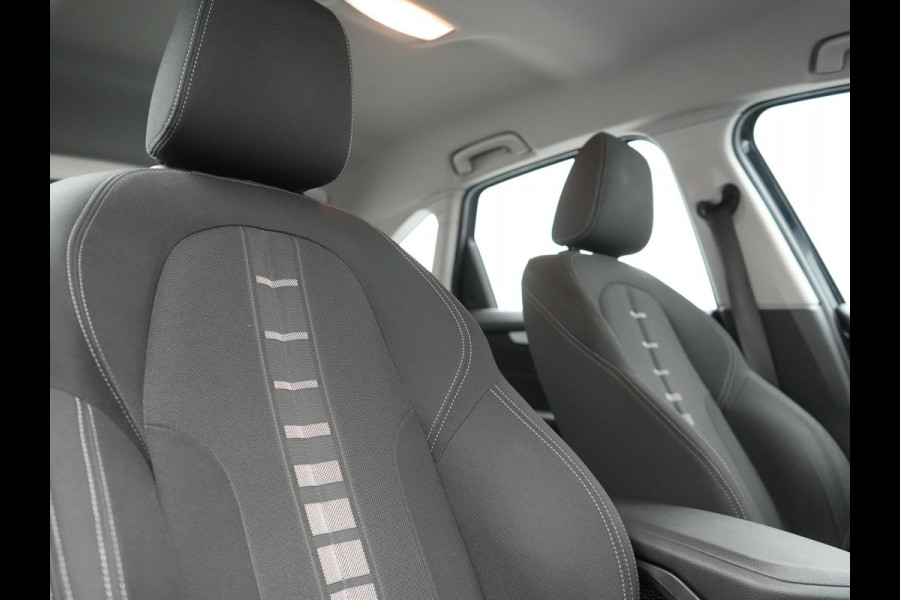 BMW 2 Serie Active Tourer 218i Executive 141pk Automaat | Trekhaak Afn. | LED Koplampen | Navigatie | DAB | Cruise Control |