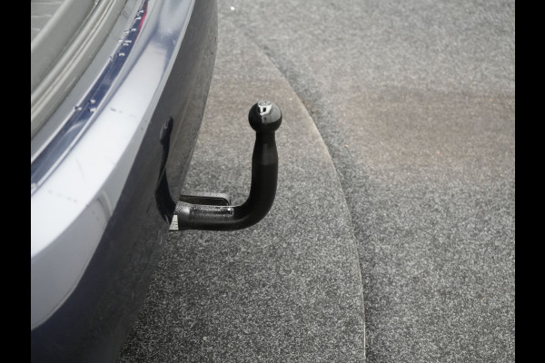 BMW 2 Serie Active Tourer 218i Executive 141pk Automaat | Trekhaak Afn. | LED Koplampen | Navigatie | DAB | Cruise Control |