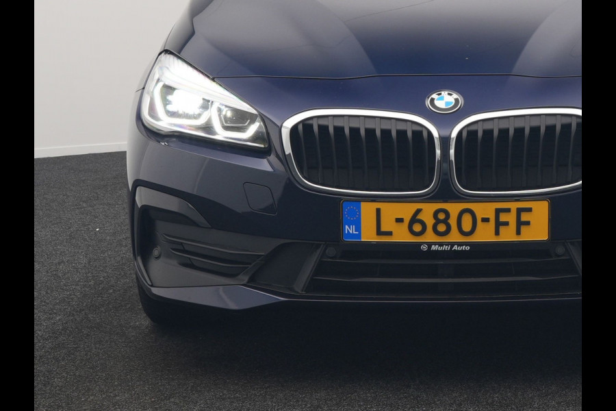 BMW 2 Serie Active Tourer 218i Executive 141pk Automaat | Trekhaak Afn. | LED Koplampen | Navigatie | DAB | Cruise Control |