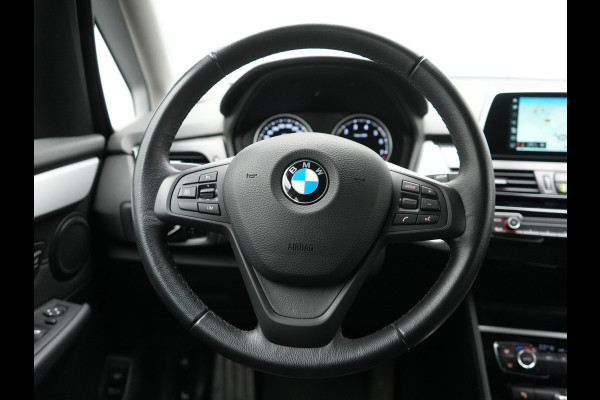 BMW 2 Serie Active Tourer 218i Executive 141pk Automaat | Trekhaak Afn. | LED Koplampen | Navigatie | DAB | Cruise Control |