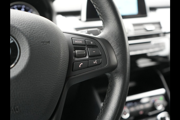 BMW 2 Serie Active Tourer 218i Executive 141pk Automaat | Trekhaak Afn. | LED Koplampen | Navigatie | DAB | Cruise Control |