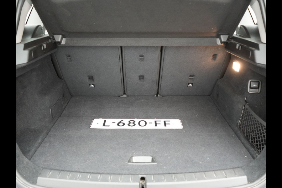 BMW 2 Serie Active Tourer 218i Executive 141pk Automaat | Trekhaak Afn. | LED Koplampen | Navigatie | DAB | Cruise Control |