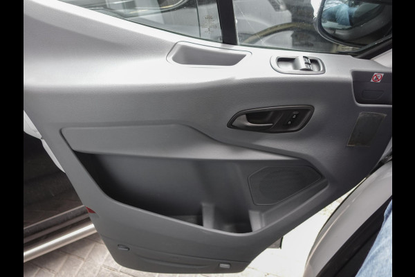 Ford Transit 170PK Automaat Euro6 Trend 2x Schuifdeur L2H2 Airco Parkeersensoren Trekhaak Cruise Control #