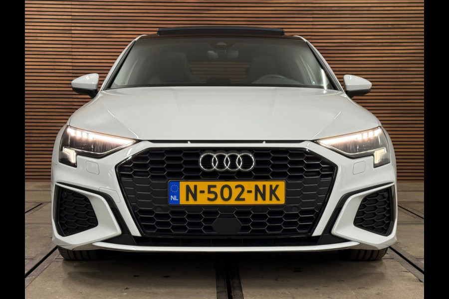 Audi A3 Sportback 35 TFSI S edition | S-Line | Pano | Camera | Matrix LED | Sportstoelen | Adaptive Cruise | Navigatie