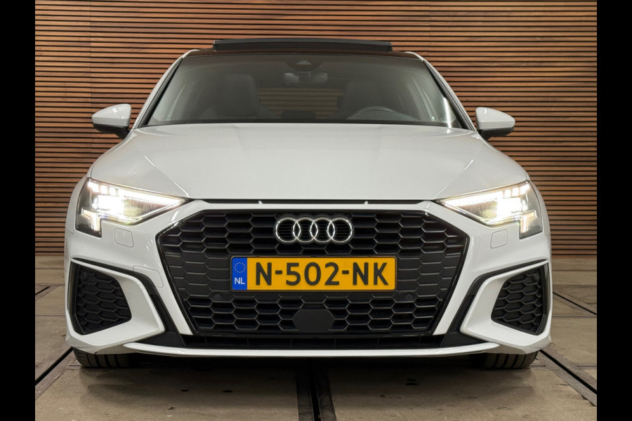 Audi A3 Sportback 35 TFSI S edition | S-Line | Pano | Camera | Matrix LED | Sportstoelen | Adaptive Cruise | Navigatie