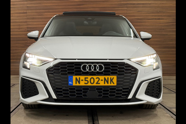 Audi A3 Sportback 35 TFSI S edition | S-Line | Pano | Camera | Matrix LED | Sportstoelen | Adaptive Cruise | Navigatie