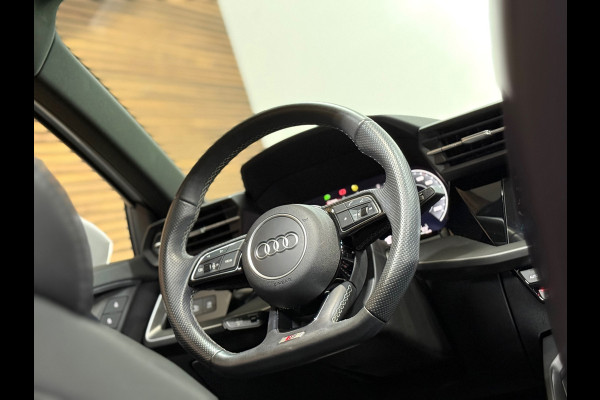 Audi A3 Sportback 35 TFSI S edition | S-Line | Pano | Camera | Matrix LED | Sportstoelen | Adaptive Cruise | Navigatie