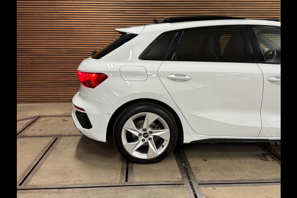 Audi A3 Sportback 35 TFSI S edition | S-Line | Pano | Camera | Matrix LED | Sportstoelen | Adaptive Cruise | Navigatie
