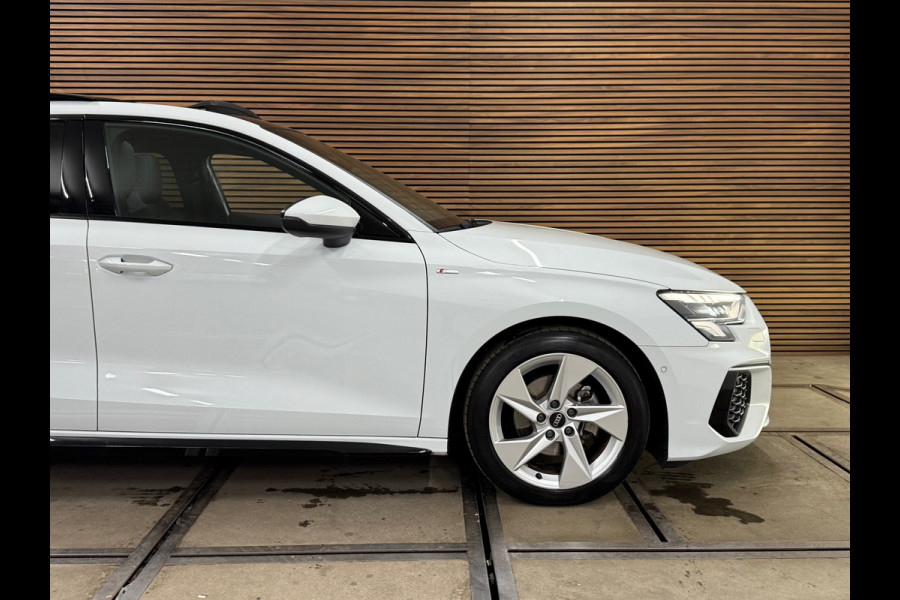 Audi A3 Sportback 35 TFSI S edition | S-Line | Pano | Camera | Matrix LED | Sportstoelen | Adaptive Cruise | Navigatie