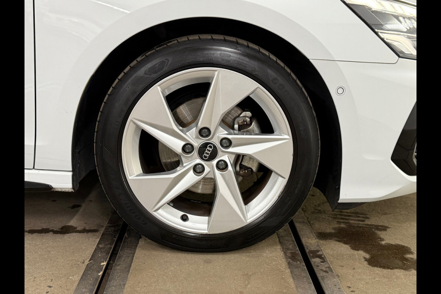 Audi A3 Sportback 35 TFSI S edition | S-Line | Pano | Camera | Matrix LED | Sportstoelen | Adaptive Cruise | Navigatie