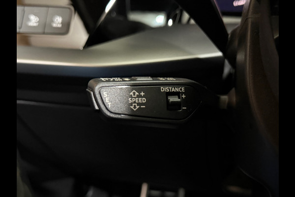 Audi A3 Sportback 35 TFSI S edition | S-Line | Pano | Camera | Matrix LED | Sportstoelen | Adaptive Cruise | Navigatie