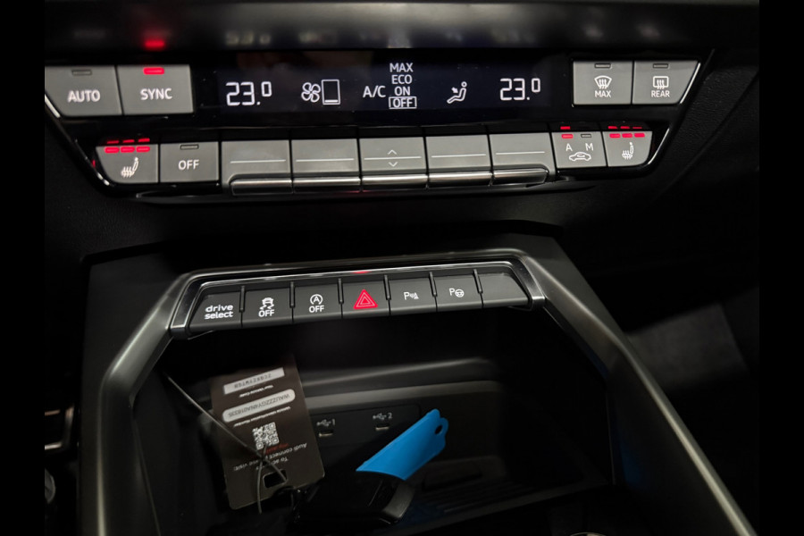 Audi A3 Sportback 35 TFSI S edition | S-Line | Pano | Camera | Matrix LED | Sportstoelen | Adaptive Cruise | Navigatie