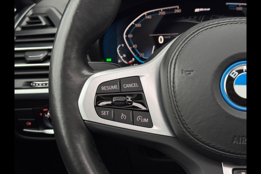 BMW X3 XDrive30e Pano/Laser/Memory/H&K/360/HuD