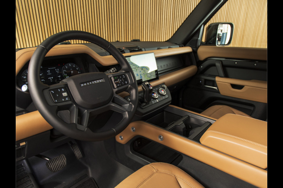 Land Rover Defender 110 2.0 P300e 110 X-Dynamic HSE BRUIN LEDER-22"-HUD-PANO-MERIDIAN