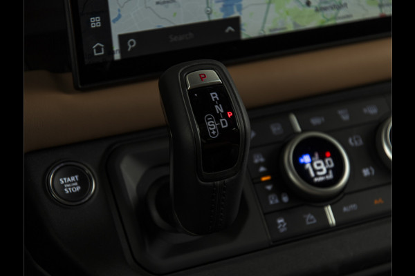 Land Rover Defender 110 2.0 P300e 110 X-Dynamic HSE BRUIN LEDER-22"-HUD-PANO-MERIDIAN