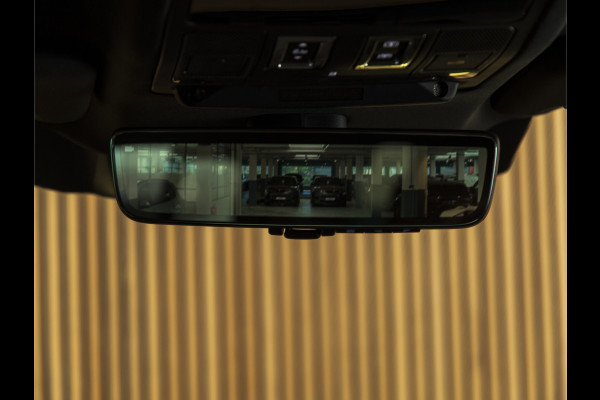 Land Rover Defender 110 2.0 P300e 110 X-Dynamic HSE BRUIN LEDER-22"-HUD-PANO-MERIDIAN