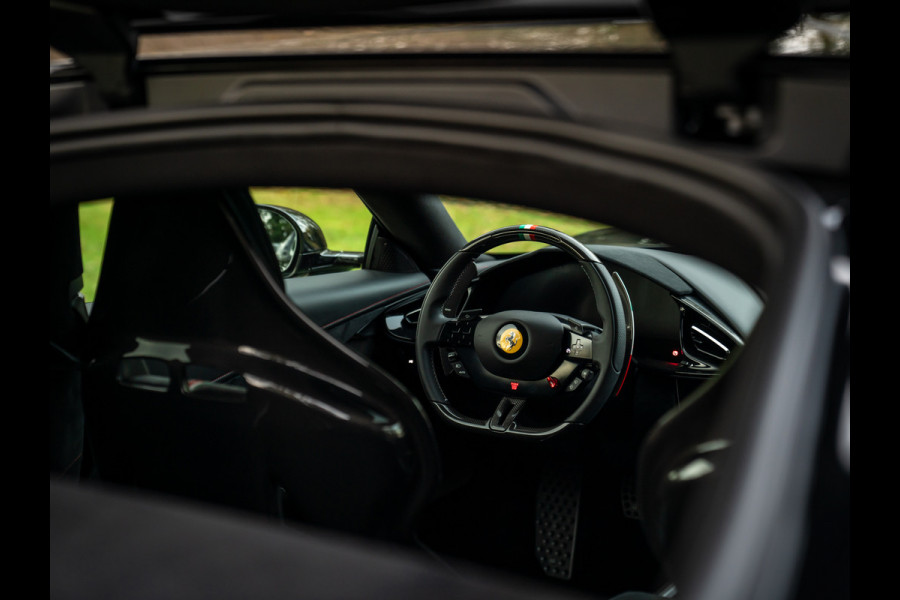 Ferrari 12Cilindri 6.5 V12 | Full carbon | Lift | Airbrushed Shields | Burmester | Atelier