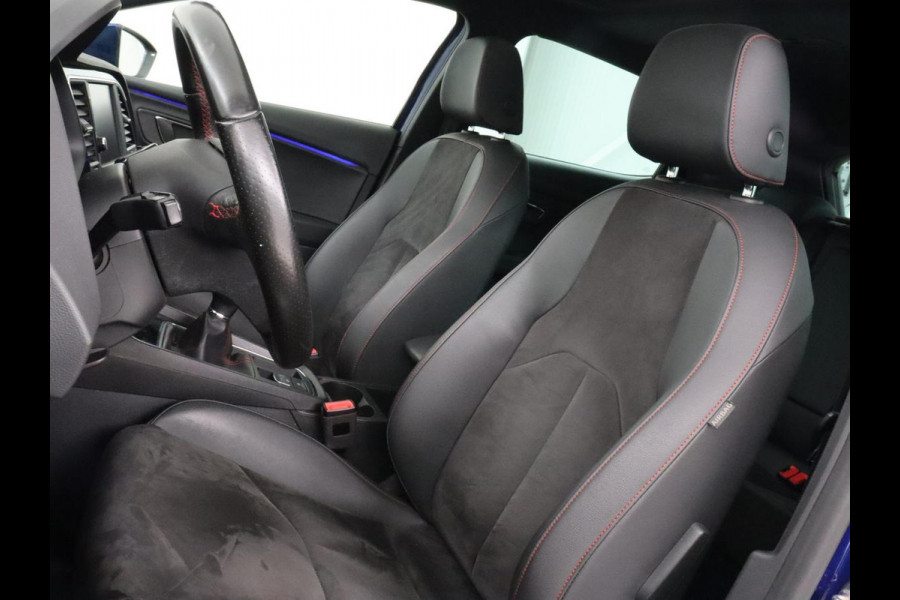 Seat Leon 1.5 TSI FR Ultimate Edition | Panoramadak | Stoelverwarming | Beats Audio | Camera | Carplay | Leder/Alcantara | Keyless | Virtual Cockpit | Full LED | Navigatie