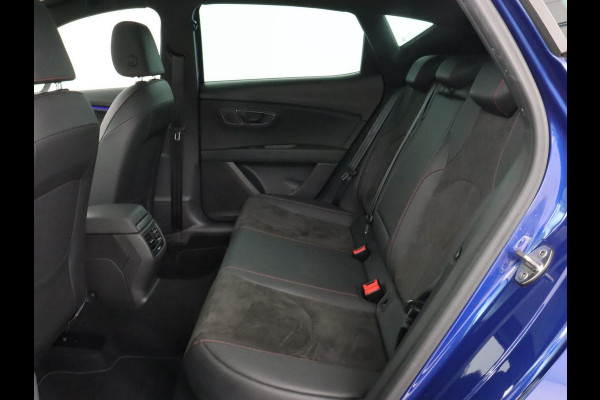 Seat Leon 1.5 TSI FR Ultimate Edition | Panoramadak | Stoelverwarming | Beats Audio | Camera | Carplay | Leder/Alcantara | Keyless | Virtual Cockpit | Full LED | Navigatie