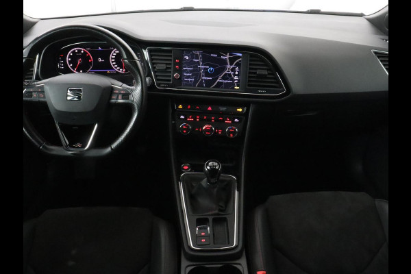 Seat Leon 1.5 TSI FR Ultimate Edition | Panoramadak | Stoelverwarming | Beats Audio | Camera | Carplay | Leder/Alcantara | Keyless | Virtual Cockpit | Full LED | Navigatie