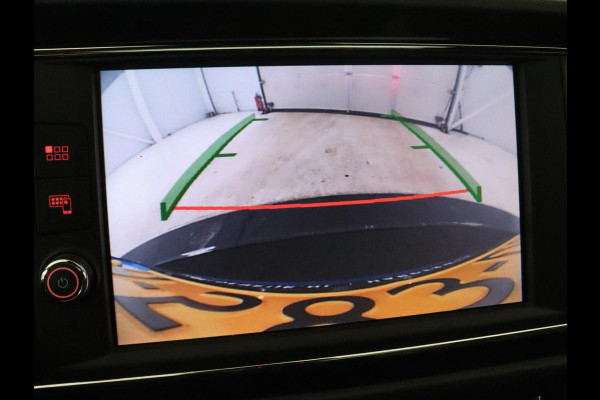 Seat Leon 1.5 TSI FR Ultimate Edition | Panoramadak | Stoelverwarming | Beats Audio | Camera | Carplay | Leder/Alcantara | Keyless | Virtual Cockpit | Full LED | Navigatie