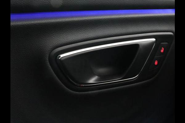 Seat Leon 1.5 TSI FR Ultimate Edition | Panoramadak | Stoelverwarming | Beats Audio | Camera | Carplay | Leder/Alcantara | Keyless | Virtual Cockpit | Full LED | Navigatie