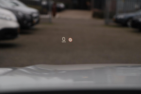 Volvo XC60 2.0 T8 Twin Engine AWD Inscription / PANODAK / HUD / KEYLESS / 2X MEMORY / CAMERA