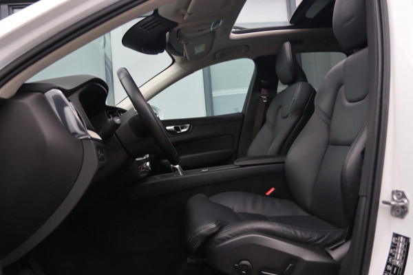 Volvo XC60 2.0 T8 Twin Engine AWD Inscription / PANODAK / HUD / KEYLESS / 2X MEMORY / CAMERA