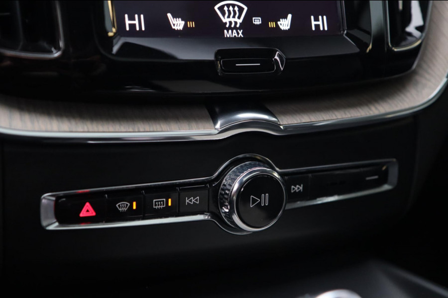 Volvo XC60 2.0 T8 Twin Engine AWD Inscription / PANODAK / HUD / KEYLESS / 2X MEMORY / CAMERA