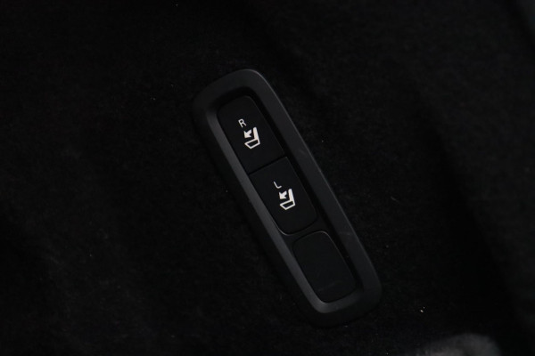 Volvo XC60 2.0 T8 Twin Engine AWD Inscription / PANODAK / HUD / KEYLESS / 2X MEMORY / CAMERA