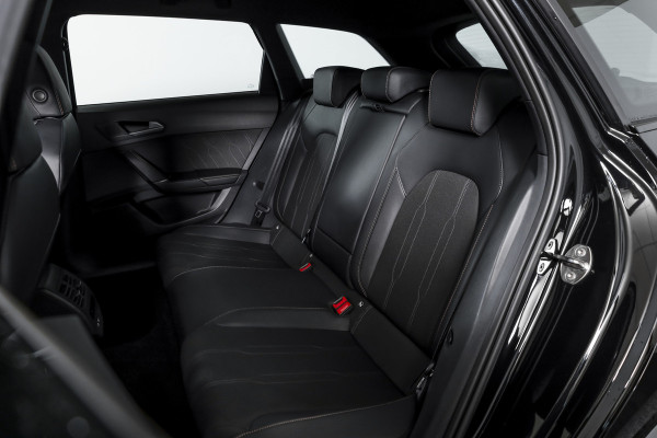 CUPRA Leon Sportstourer 1.5 TSI e-Hybrid 204 PK Business | Drive Pack | Dig. Cockpit | Adapt. Cruise | Stoel-+Stuurverw. | PDC | Camera | NAV + App. Connect | ECC | LM 18" | 9447